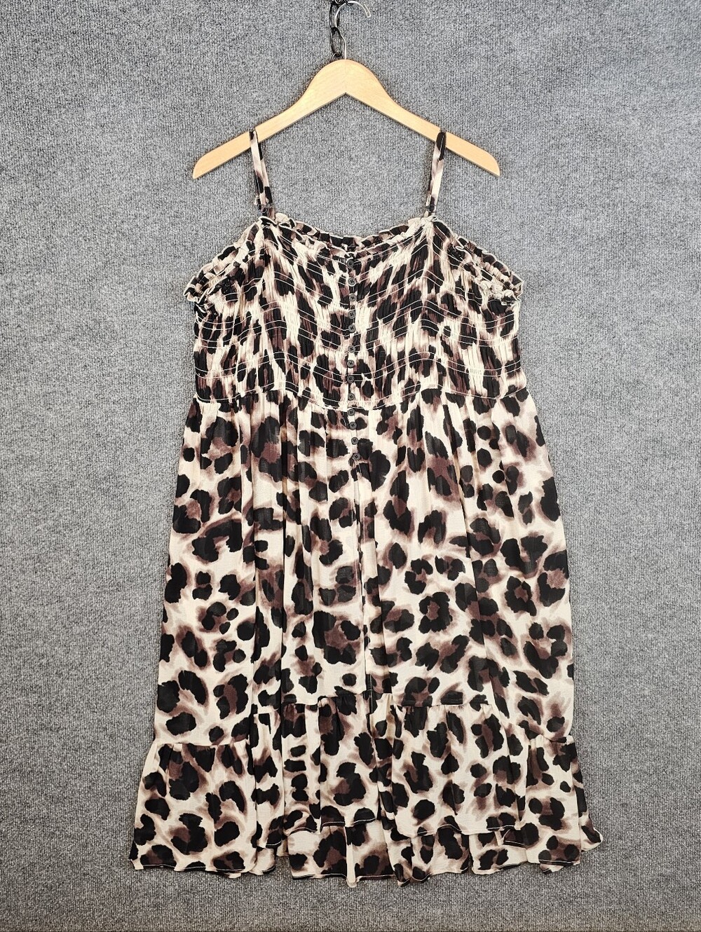 NWT- Torrid Plus Size Leopard Print Chiffon Smocked Tunic Top